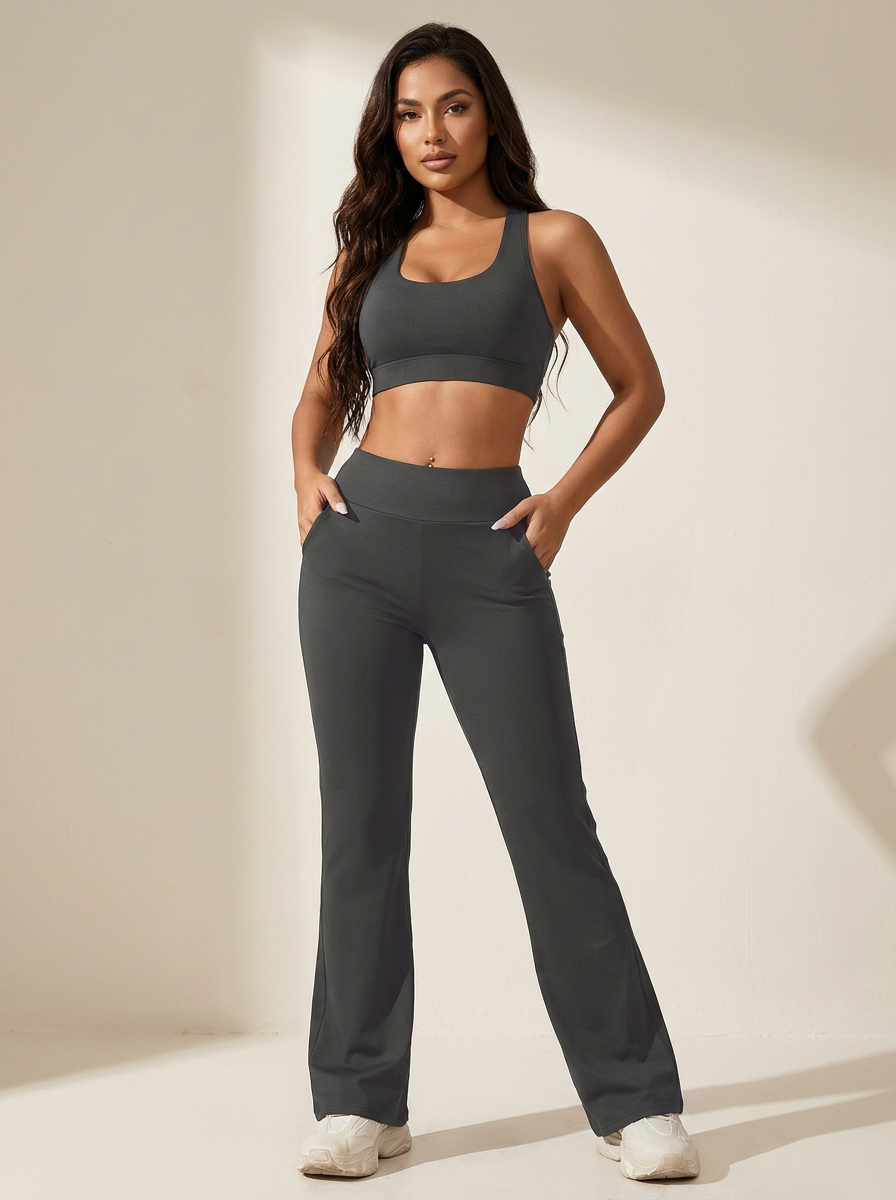 Flared broek met hoge taille en wijde pijpen
