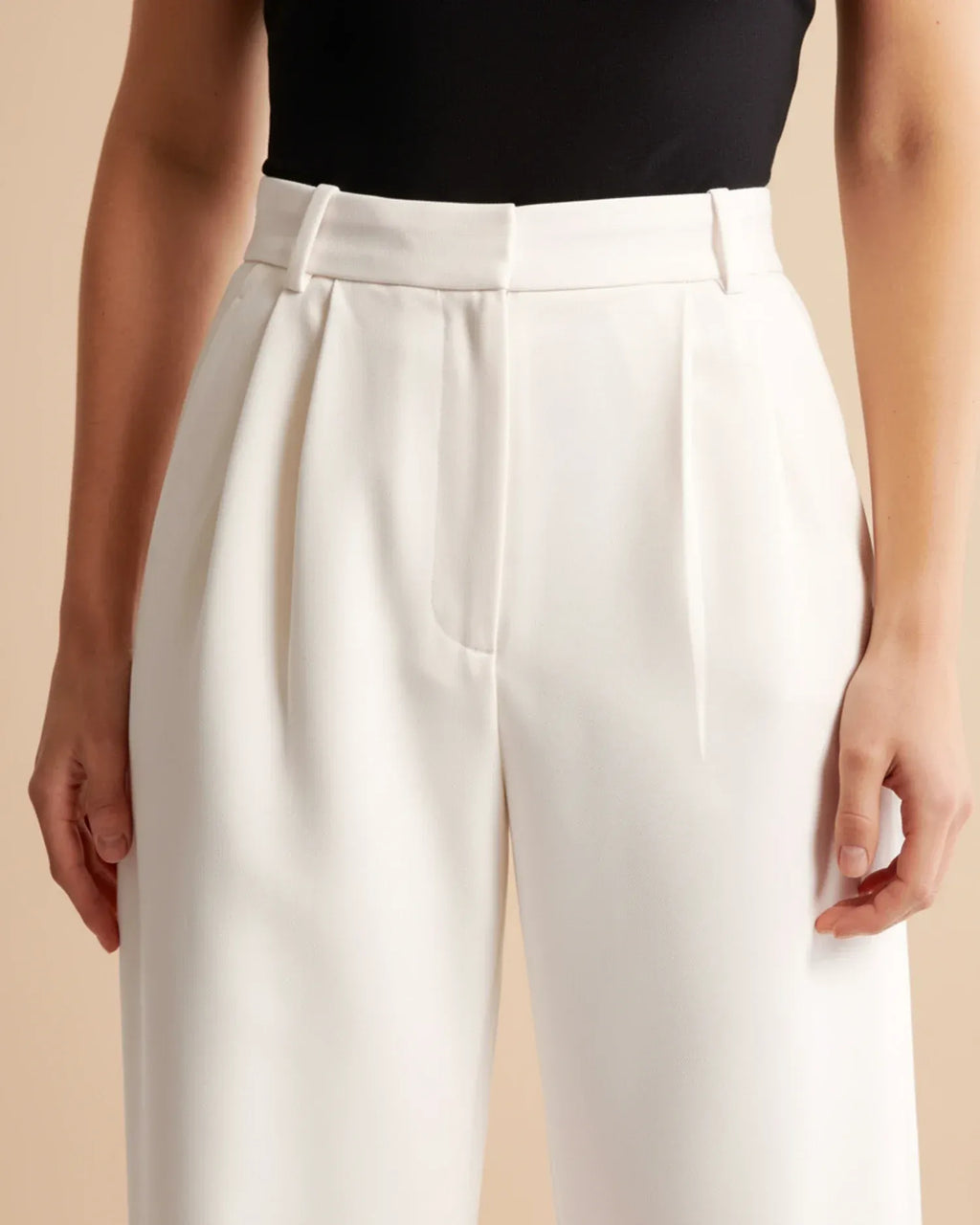 Wide-leg pantalon met hoge taille en subtiele plooien