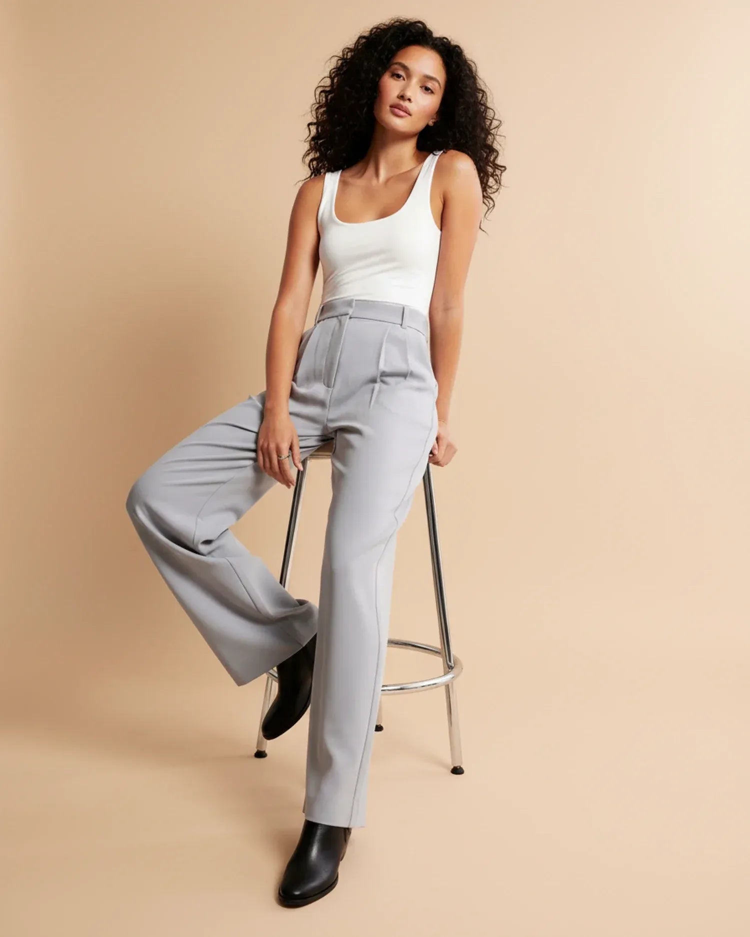 Wide-leg pantalon met hoge taille en subtiele plooien