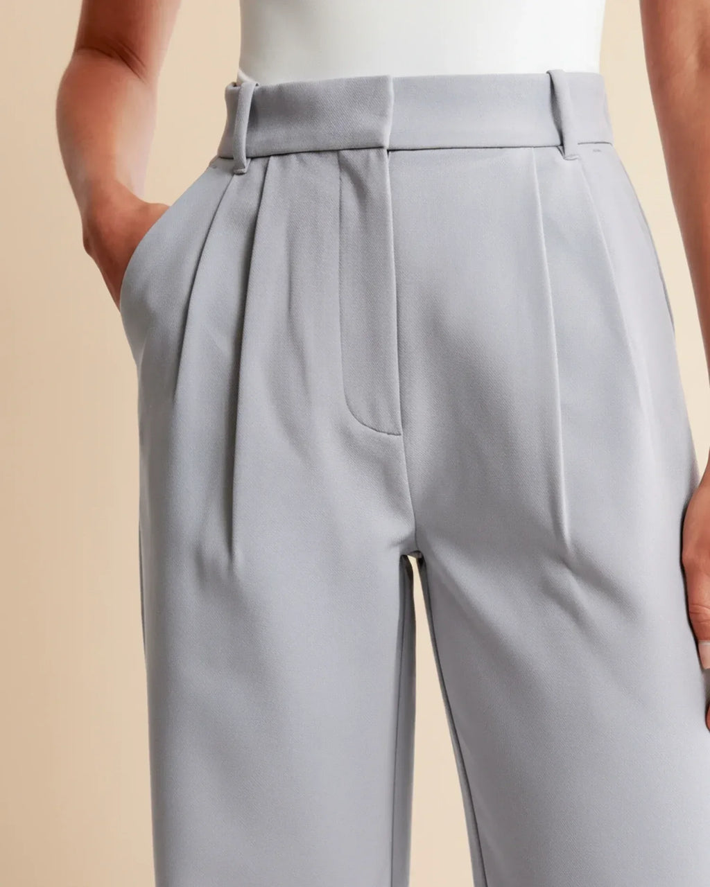 Wide-leg pantalon met hoge taille en subtiele plooien