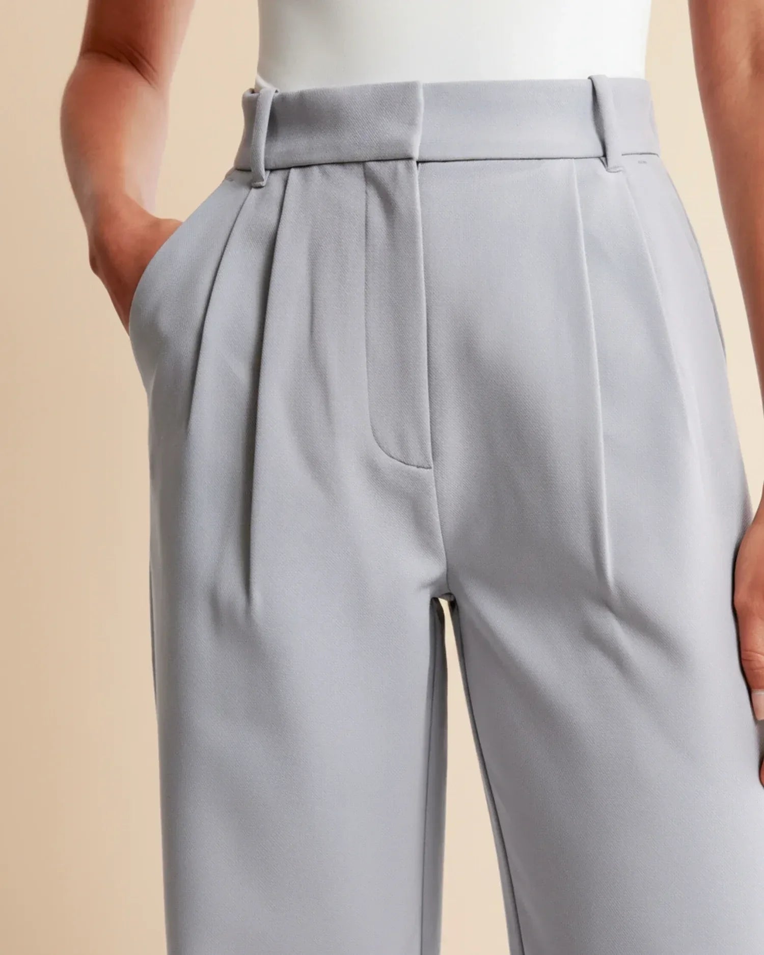 Wide-leg pantalon met hoge taille en subtiele plooien