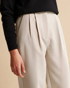 Wide-leg pantalon met hoge taille en subtiele plooien