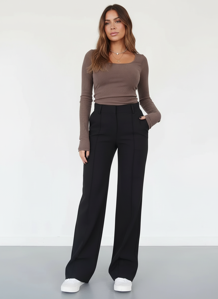 Rechte pantalon met hoge taille en soepele val