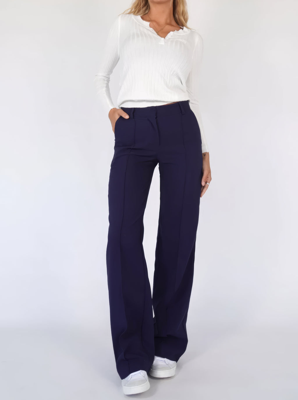 Rechte pantalon met hoge taille en soepele val