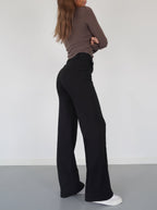 Rechte pantalon met hoge taille en soepele val