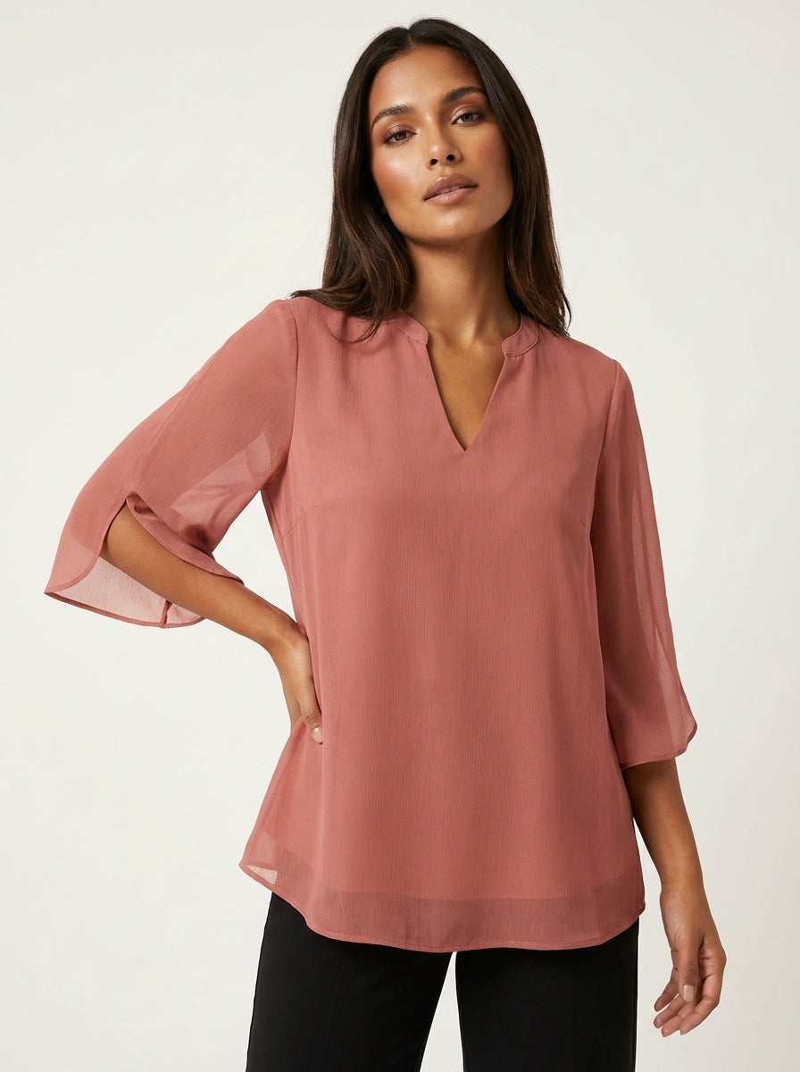 Luchtige chiffon blouse met V-hals in roze