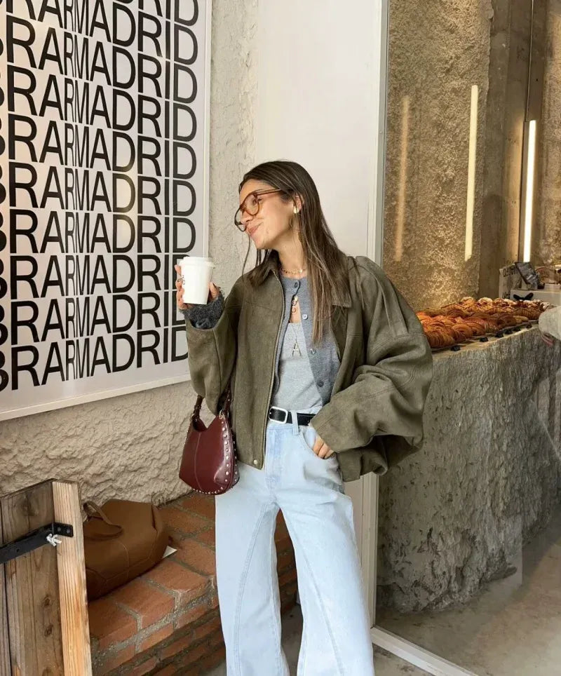 Suède jasje met oversized pasvorm en knoopsluiting