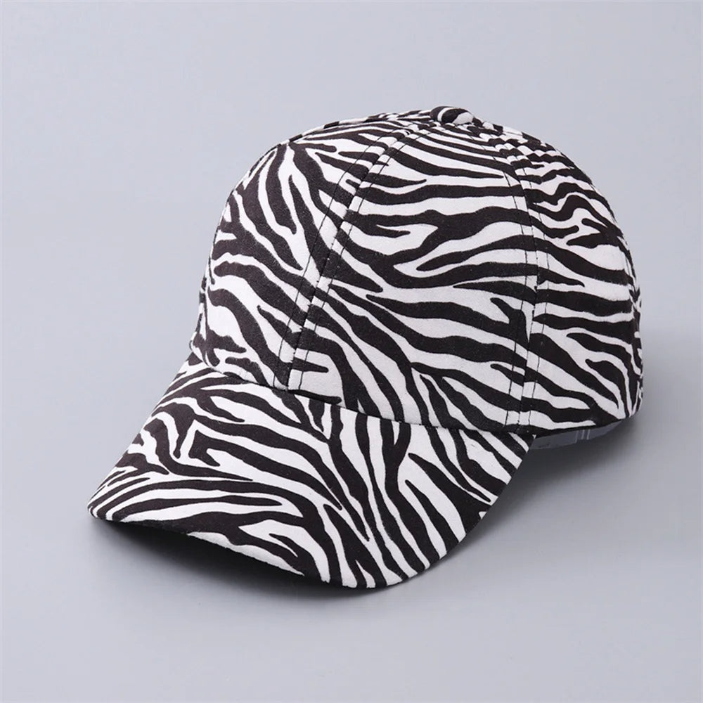 Baseball cap met dierenprint en verstelbare pasvorm voor dames in wit zebra