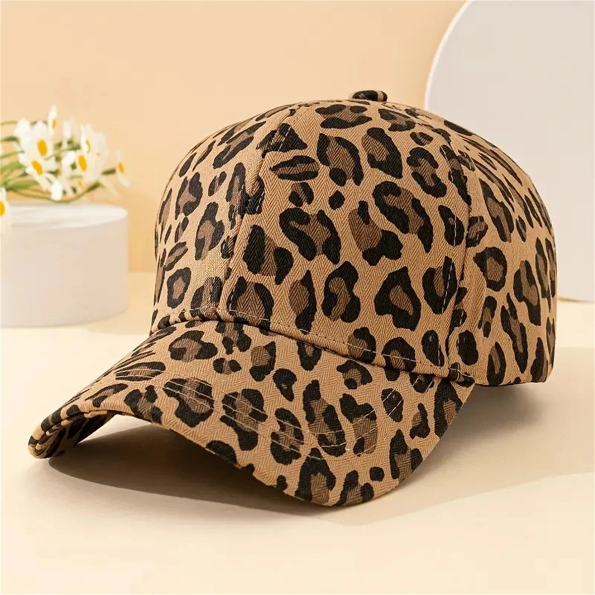 Baseball cap met dierenprint en verstelbare pasvorm voor dames in bruin luipaard