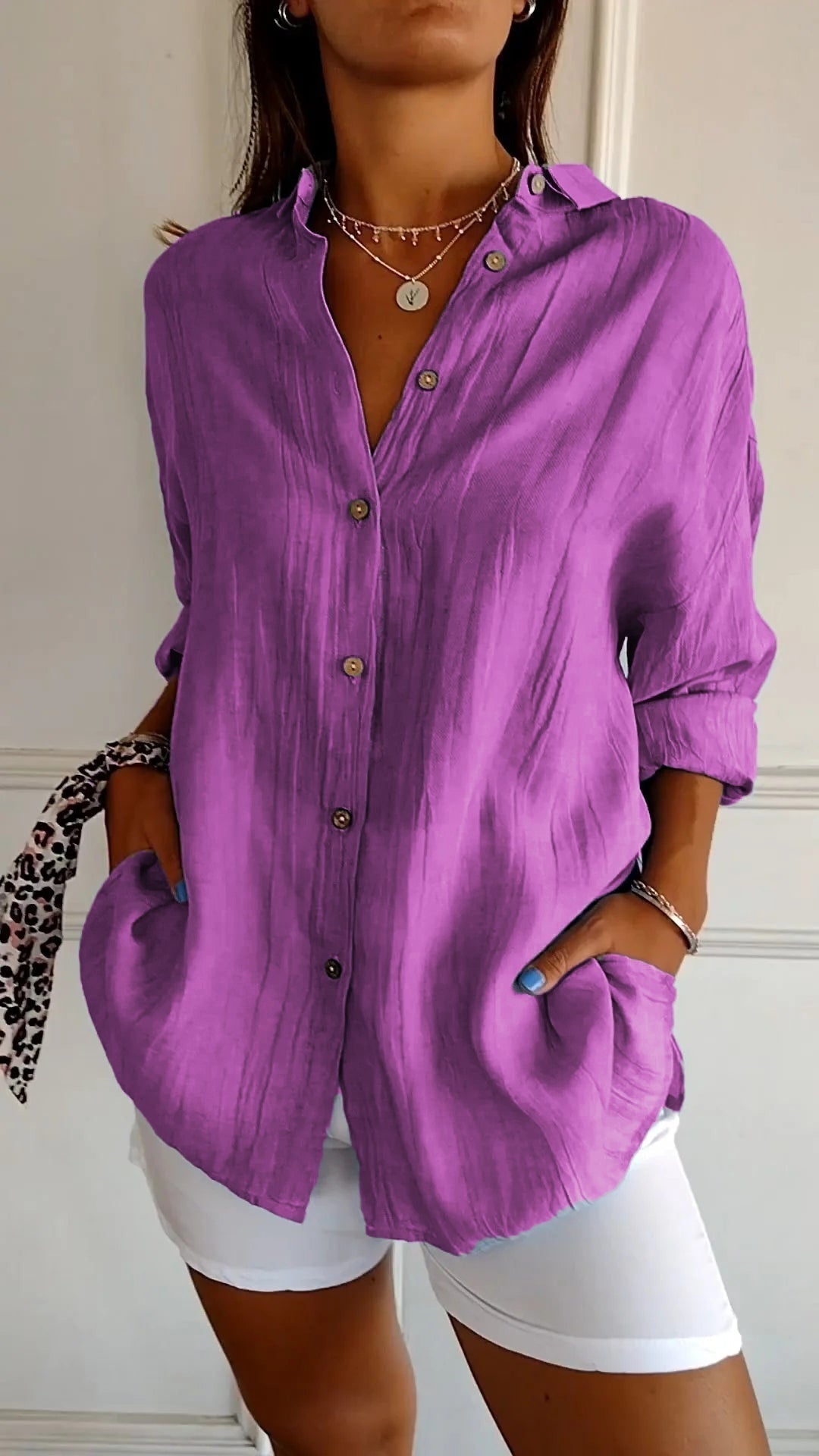Luchtige blouse met knoopsluiting en kraag in lila