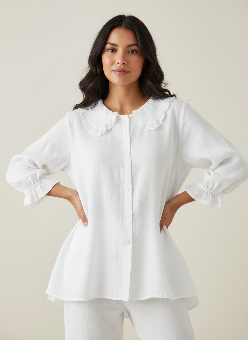 Blouse met volantkraag en ruches in wit