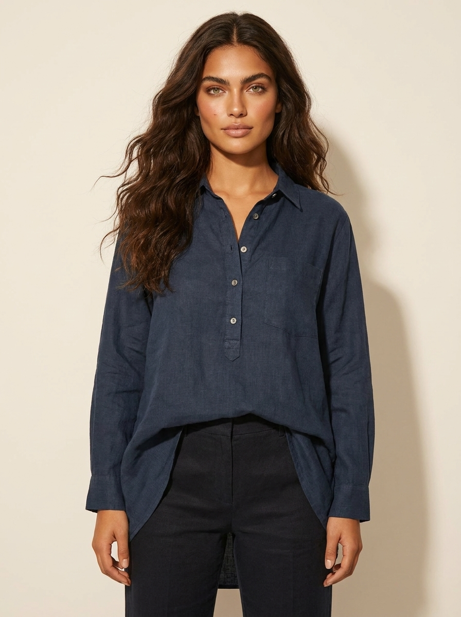 Blouse met oversized pasvorm en klassieke kraag voor dames in blauw