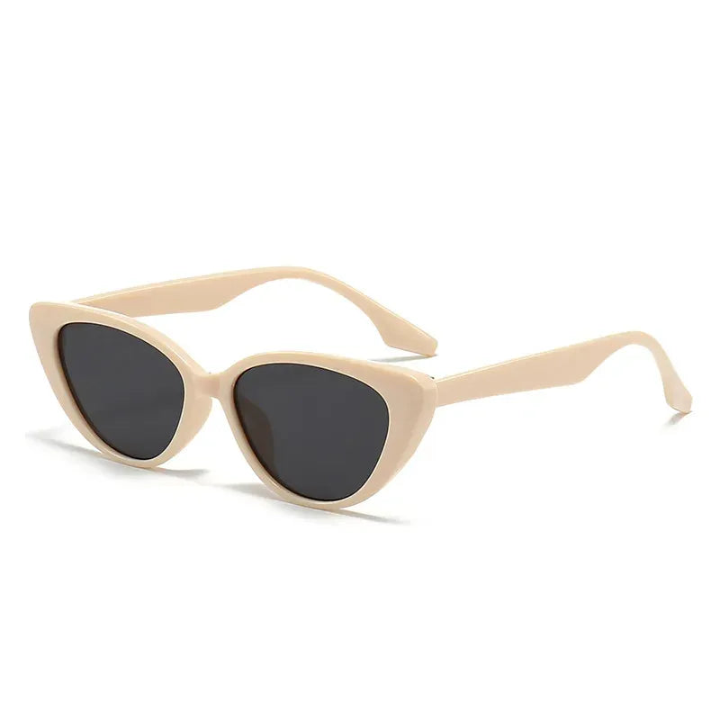 Cat eye zonnebril met lichtgewicht montuur voor dames in beige