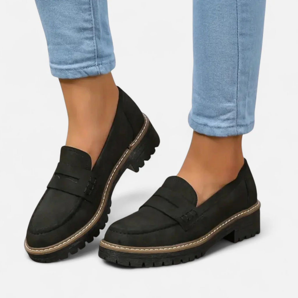 Chunky loafers met robuuste zool en comfortabele pasvorm in zwart