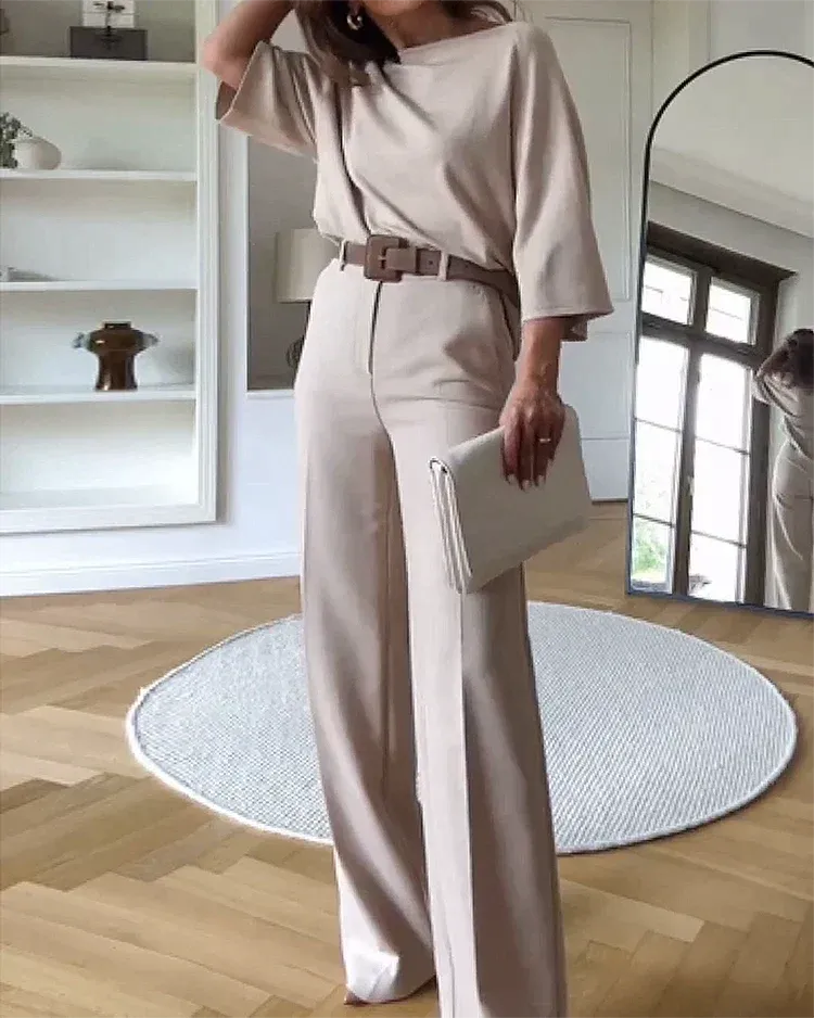 Co-ord set met boothals top en wijde pantalon voor dames in beige