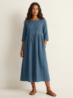Comfortabele midi jurk met A-lijn en zakken voor dames in blauw
