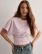 Cropped top met ronde hals en soepele mouwen in roze