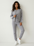 Driedelige set met vest, top en broek voor dames in grijs