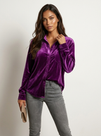 Fluwelen dames blouse met knoopsluiting in paars