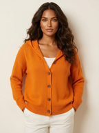 Gebreid vest met capuchon en knoopsluiting voor dames in oranje