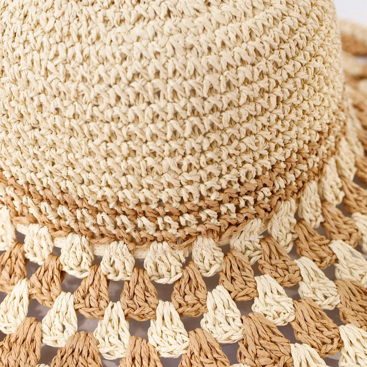 Gehaakte hoed met boho detail voor dames