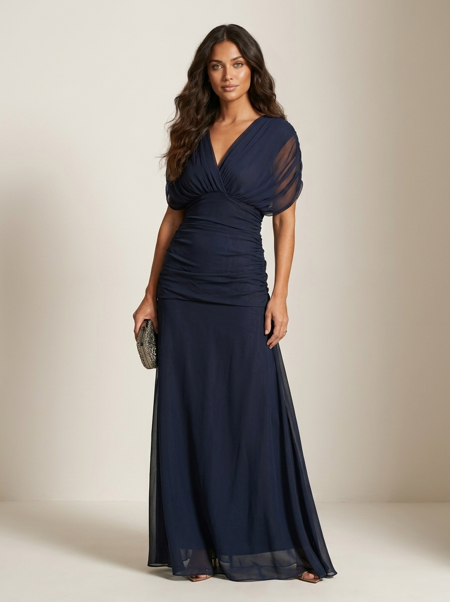 Geplooide maxi avondjurk met elegante halslijn in blauw