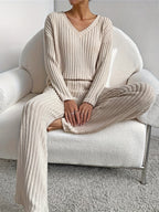 Geribde lounge set met V-hals voor dames in beige