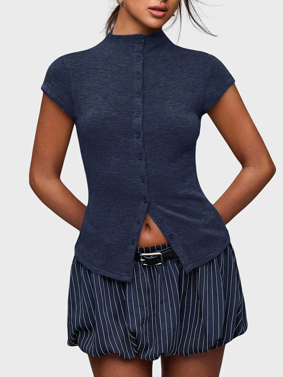 Getailleerde top met button-up sluiting voor dames in blauw