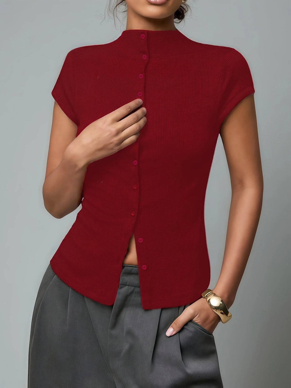 Getailleerde top met button-up sluiting voor dames in rood
