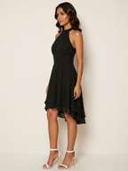 Halterjurk met asymmetrische zoom voor dames