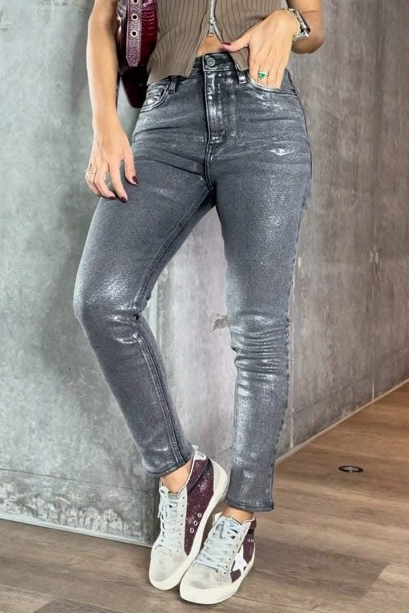 High waist jeans met subtiele glans in donkergrijs