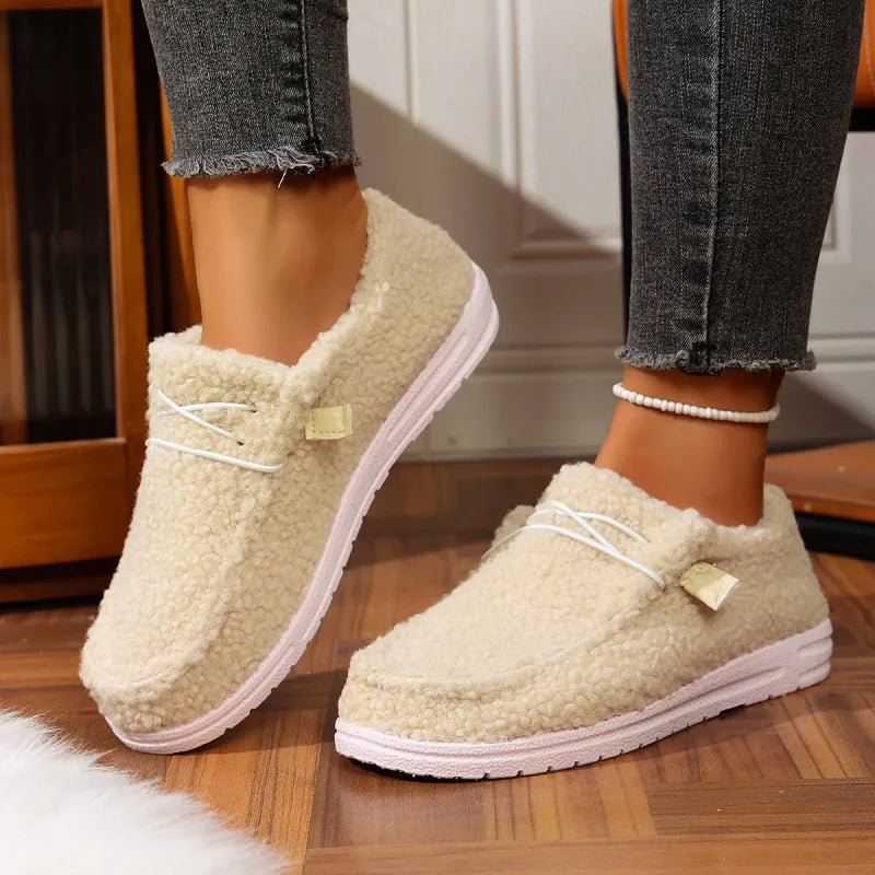 Instappers met koorddetail en lage zool voor dames in beige