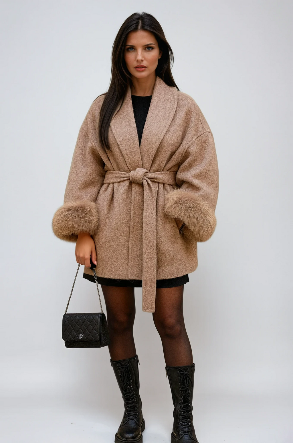 Jas met ceintuur en imitatiebont aan de manchetten voor dames in beige