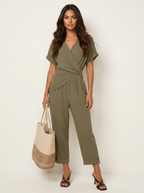 Jumpsuit met overslag V-hals en cropped broekspijpen voor dames in khaki
