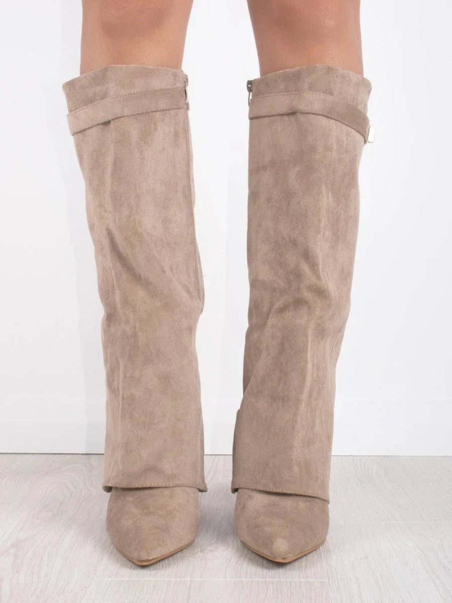 Kniehoge laarzen met vouwschacht en puntige neus voor dames in beige
