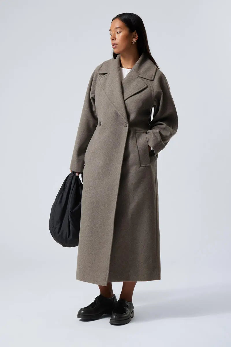 Lange oversized jas met brede revers en knoopsluiting voor dames in grijs