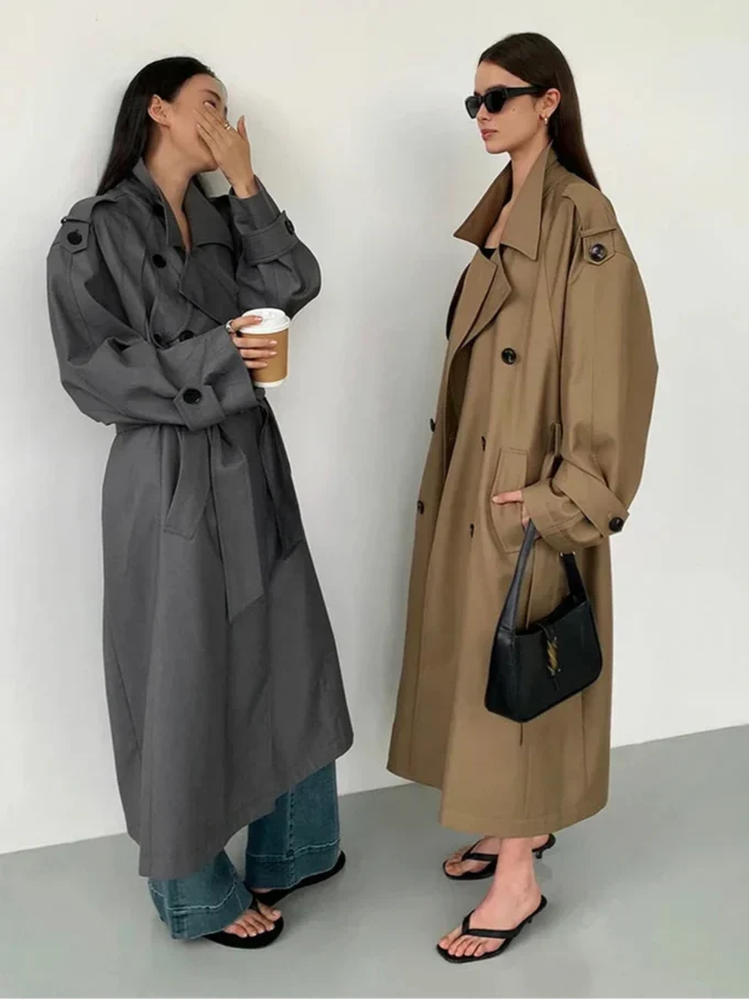 Lange trenchcoat met afneembare ceintuur en stormflap voor dames