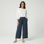 Licht ingekorte broek met stretch in marineblauw