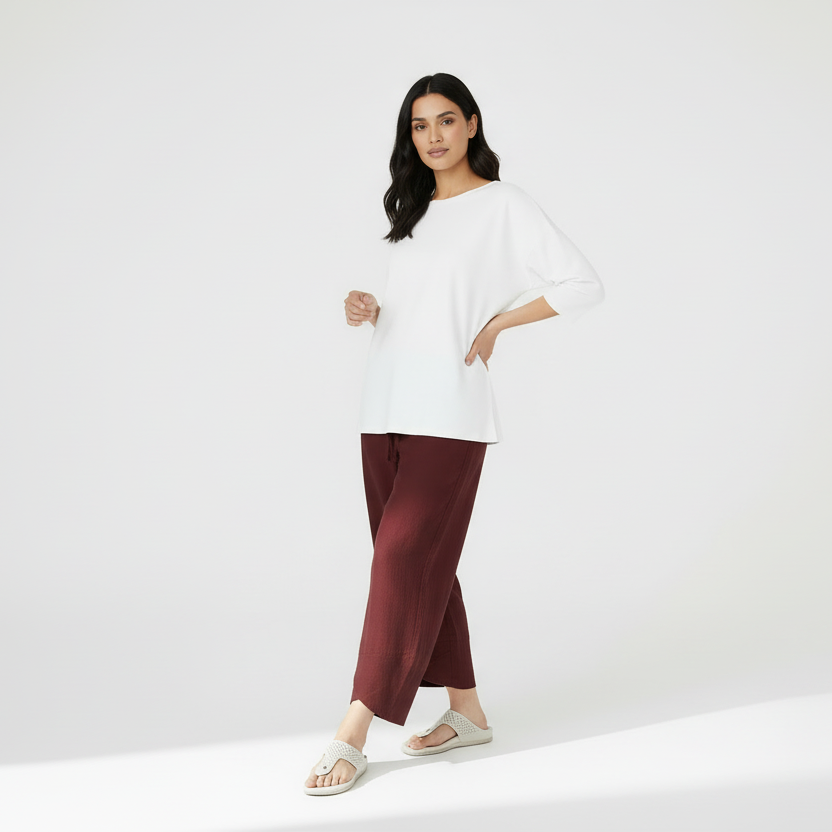 Licht ingekorte broek met stretch in rood