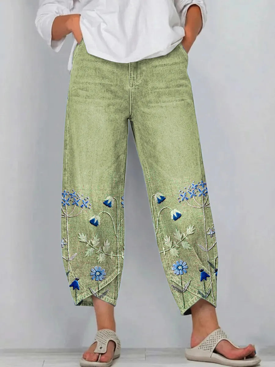 Losvallende broek met bloemenprint en enkellengte voor dames in groen