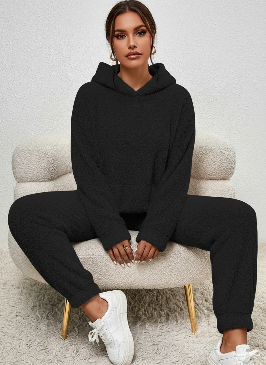Loungeset met teddy stof en hoodie voor dames in zwart