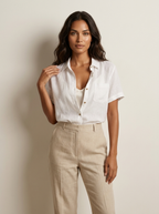 Luchtige linnen blouse met korte mouwen in wit