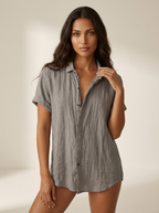 Luchtige linnen blouse met korte mouwen in grijs