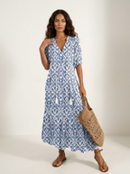 Maxi jurk met bohemian print en kwastjes in blauw