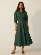 Maxi jurk met kraag en getailleerde taille voor dames in leger groen