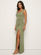 Maxi jurk met watervalhals en hoge split