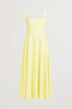 Elegante midi jurk met vierkante halslijn