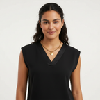 Mouwloze blouse met V-hals in zwart