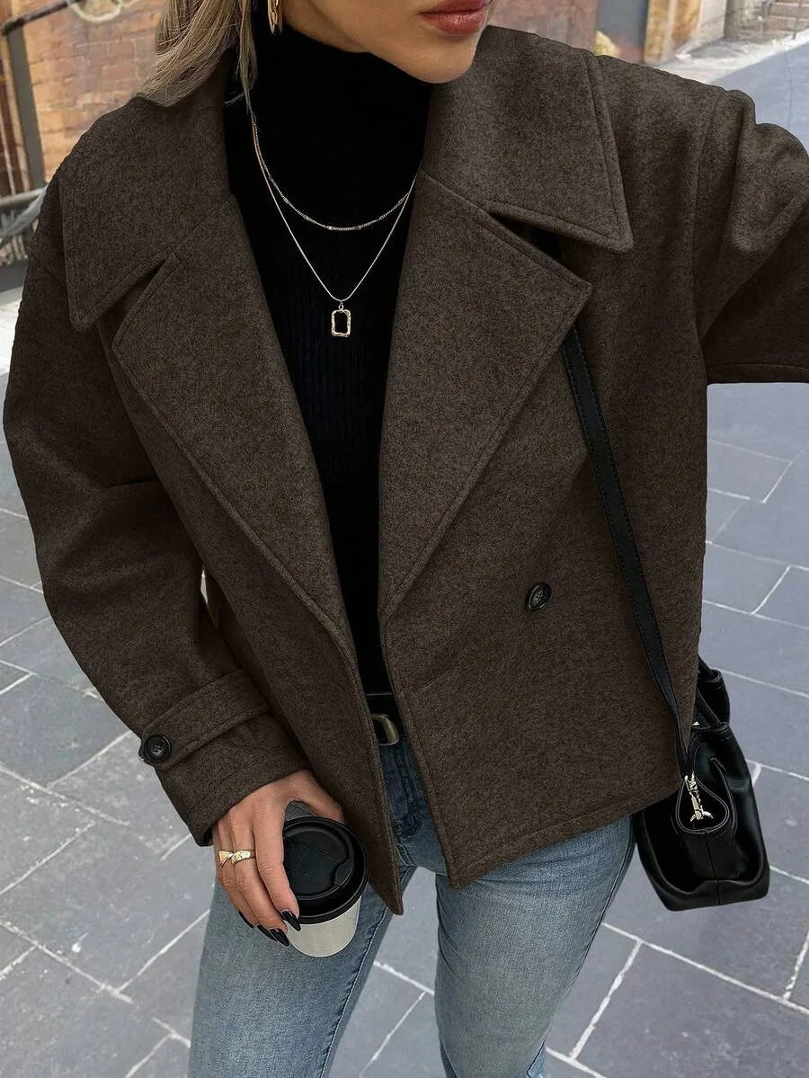 Oversized jas met brede revers en dubbele knoopsluiting voor dames