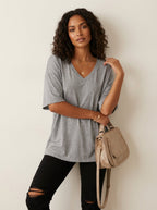 Oversized T-shirt met V-hals in grijs